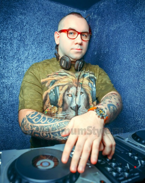 Футболка Лев с дредами (DJ Сергей Обломов)
