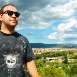 Просмотреть «Футболка Горилла (DJ Сергей Обломов)»